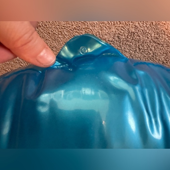4.5 Ft Metallic Blue Inflatable Alien Toy Figure Blow Up Prop - 4.5 feet - Picture 10 of 11